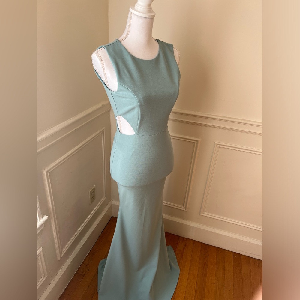 Lulu’s Utterly Smitten Dusty Sage Cutout Side Maxi Dress - Picture 4 of 9